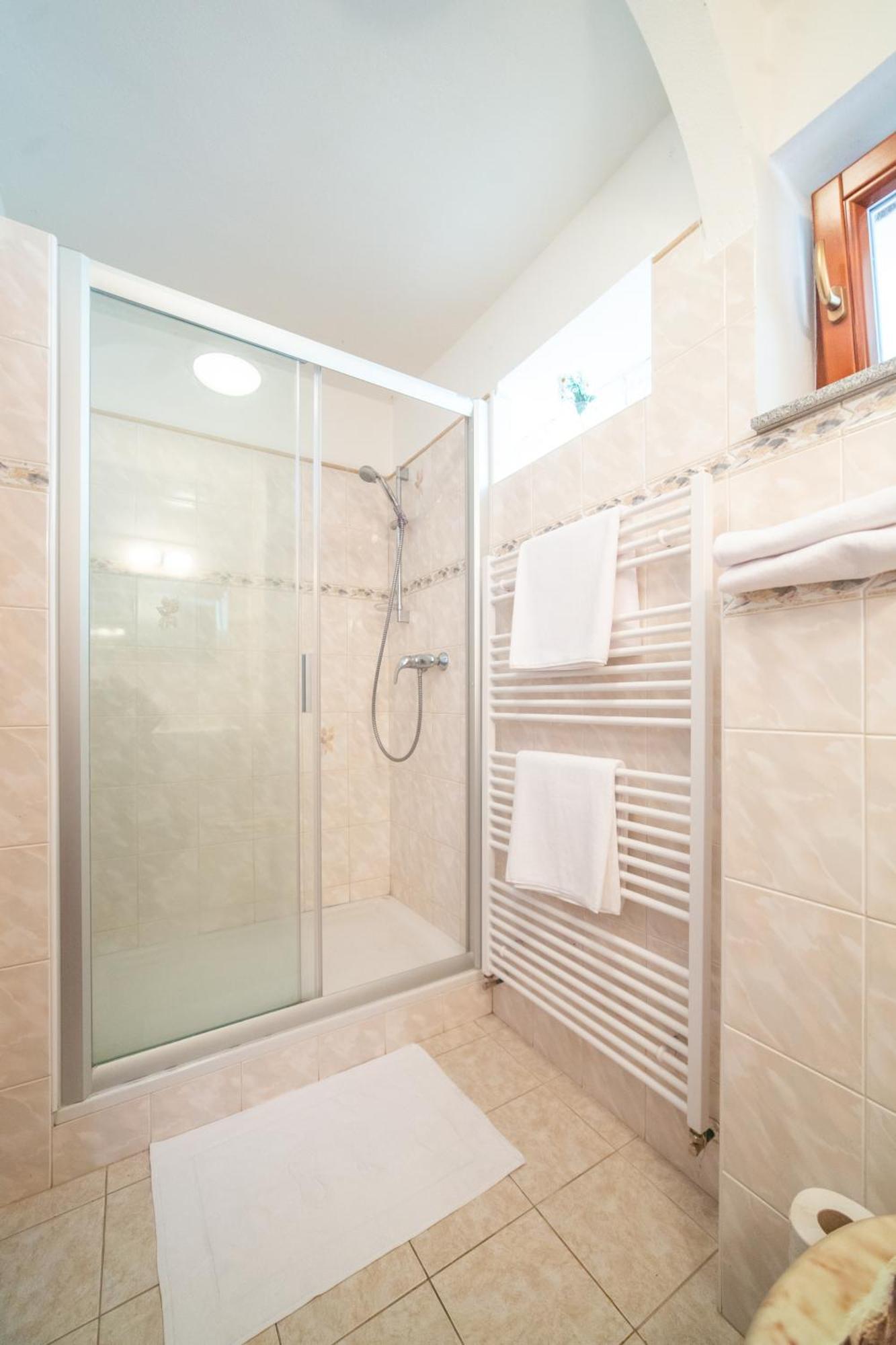 Rezidence Plesivec - Rodinny Apartman S 3 Loznicemi Český Krumlov Exteriér fotografie